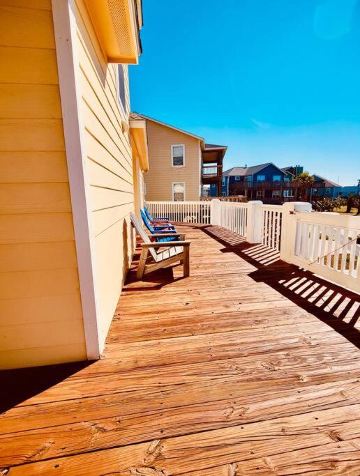 Sunny Delight - Sleeps 10 - Generous Space! Bolivar Peninsula Bagian luar foto