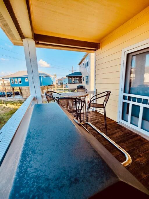 Sunny Delight - Sleeps 10 - Generous Space! Bolivar Peninsula Bagian luar foto