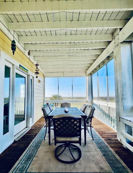 Sunny Delight - Sleeps 10 - Generous Space! Bolivar Peninsula Bagian luar foto