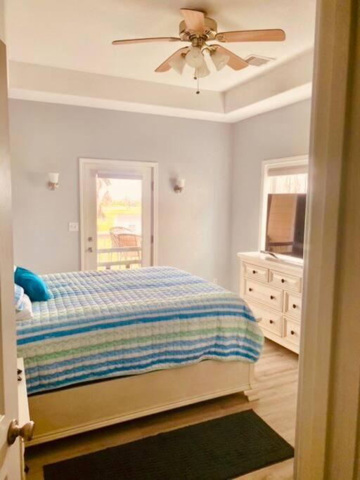Sunny Delight - Sleeps 10 - Generous Space! Bolivar Peninsula Bagian luar foto