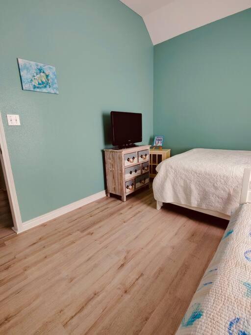 Sunny Delight - Sleeps 10 - Generous Space! Bolivar Peninsula Bagian luar foto